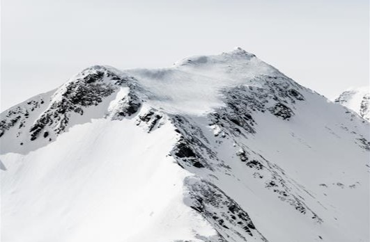 sead-dedic-CkmxBaLOnag-unsplash